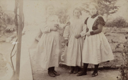 Unfolding Narratives in the Pierre de Gigord Collection