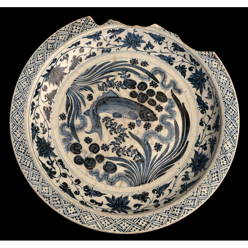 Chinese dish, Yuan or Ming period, AD 1325–75, Made in Jingdezhen, China, found in Delhi, India. Porcelain, Diameter of foot: 27.7 cm, Diameter from lip to lip: 46.5 cm. Central Antiquity Collection, Purana Qila, Archaeological Survey of India, New Delhi, CAC/KFS/333 Chinese dish, Yuan or Ming period, AD 1325–75, Made in Jingdezhen, China, found in Delhi, India. Porcelain, Diameter of foot: 27.7 cm, Diameter from lip to lip: 46.5 cm. Central Antiquity Collection, Purana Qila, Archaeological Survey of India, New Delhi, CAC/KFS/333