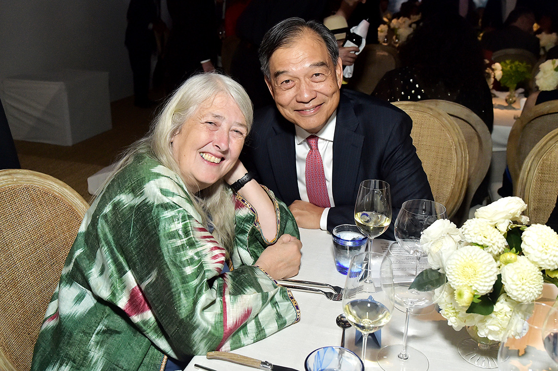 Mary Beard with David Lee, chair of the Getty board of trustees