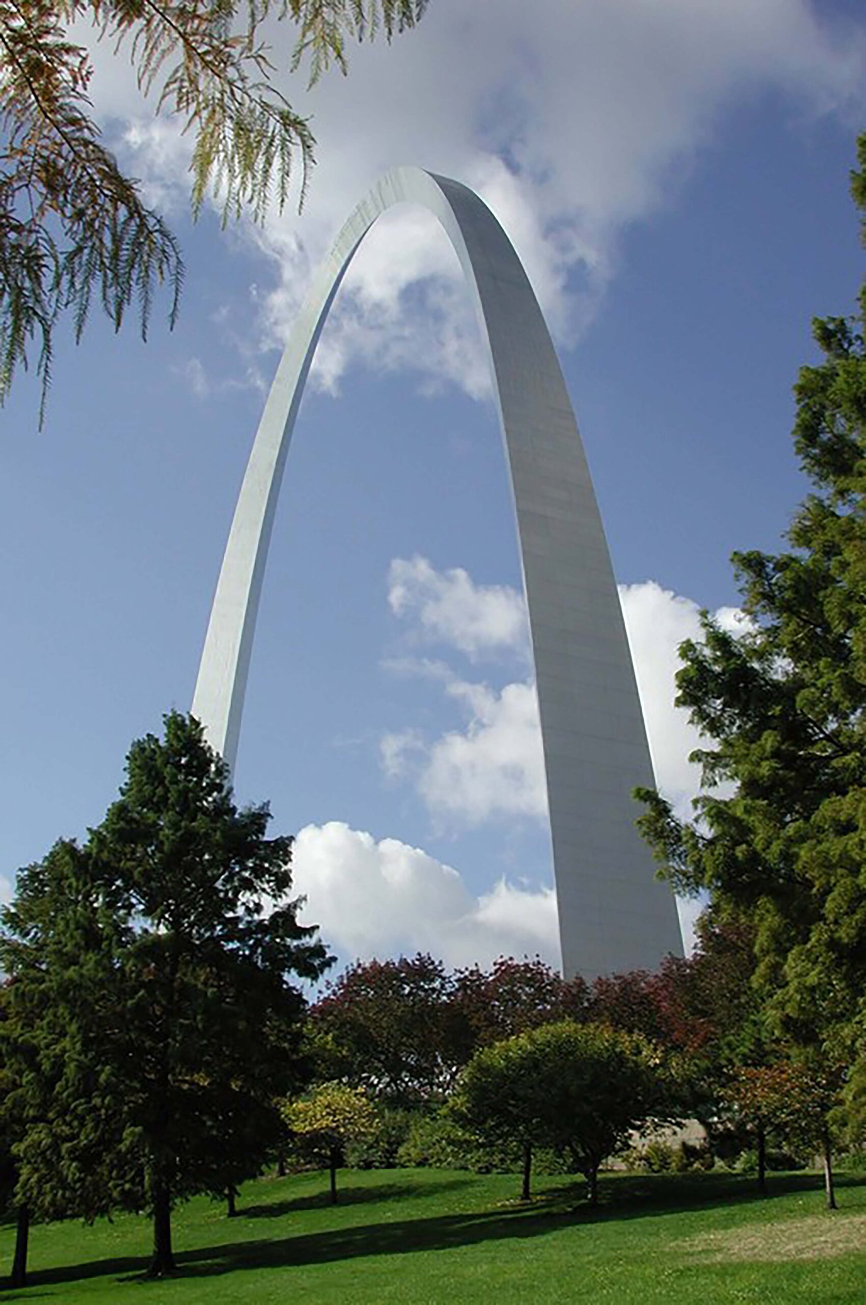 Gateway Arch, St. Louis, MO. Photo: NPS Gateway Arch, St. Louis, MO. Photo: NPS